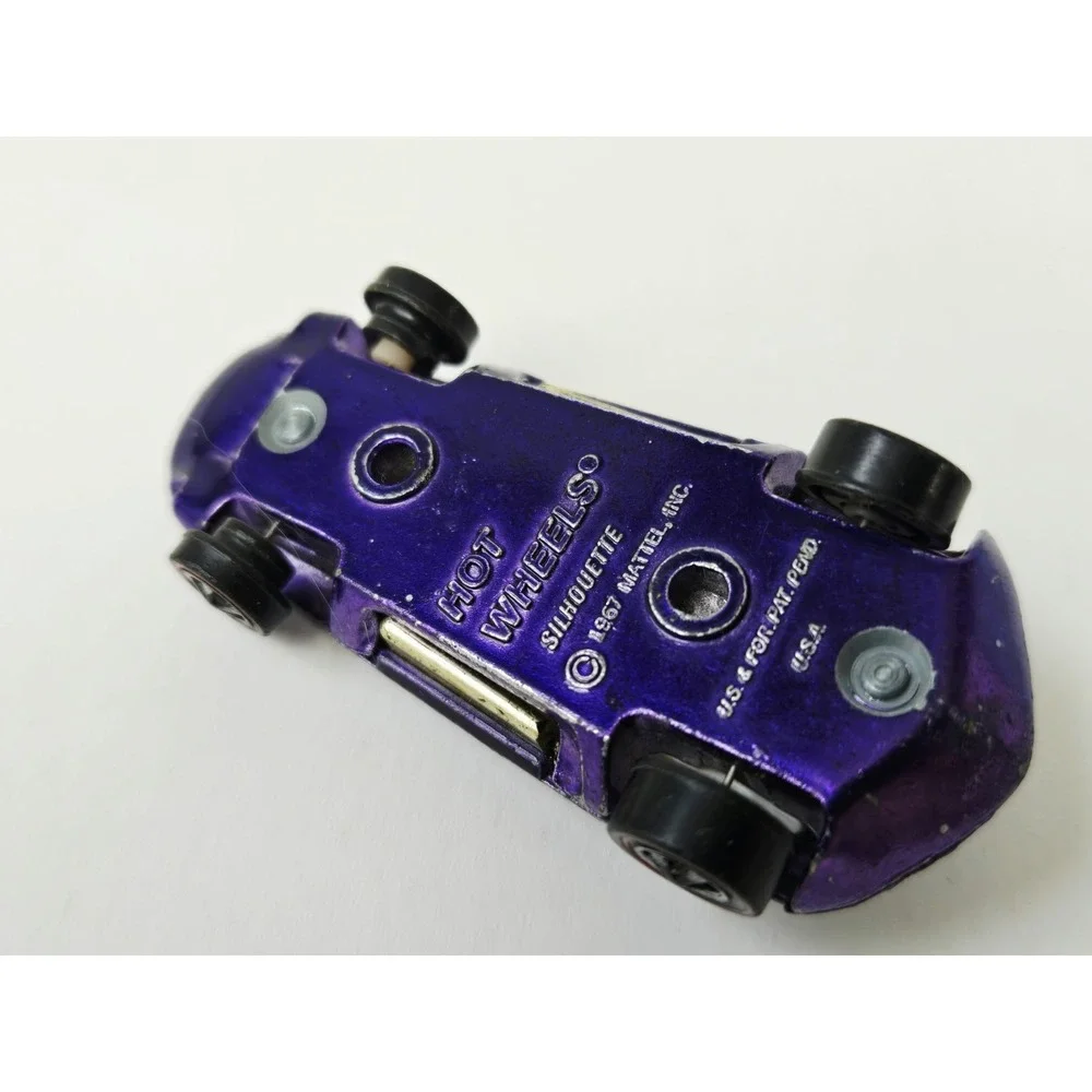Vintage Hotwheels 1967 Silhouette redline car purple